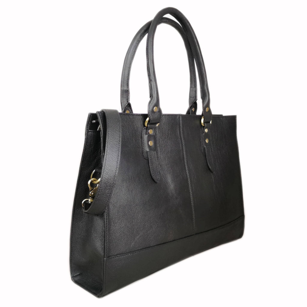 Black full grain leather laptop bag for a 17 inch machine