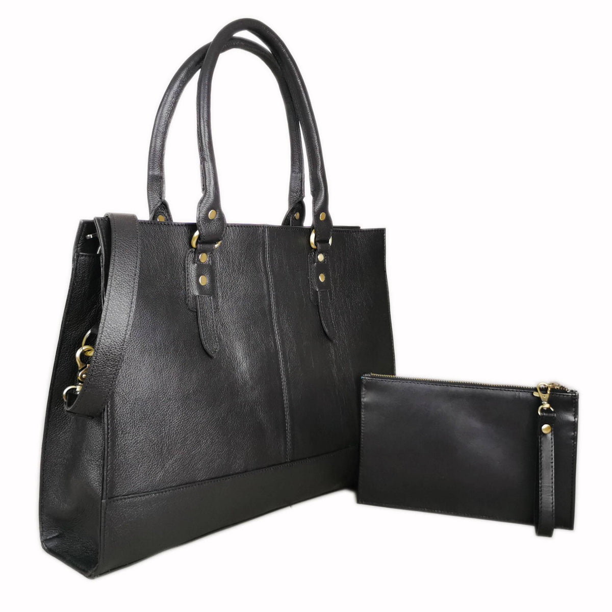 Black full grain leather laptop bag for a 17 inch machine