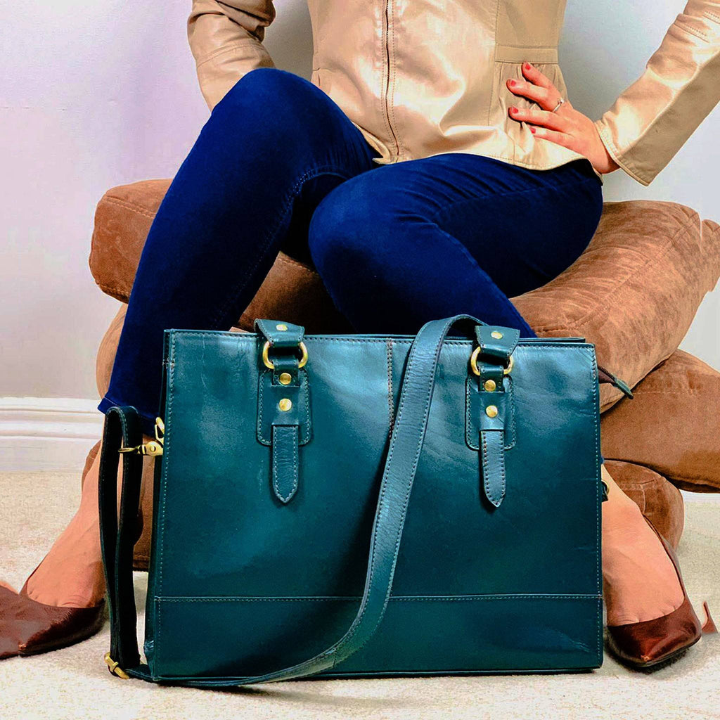 Bottle green leather laptop bag for a 17 inch machine